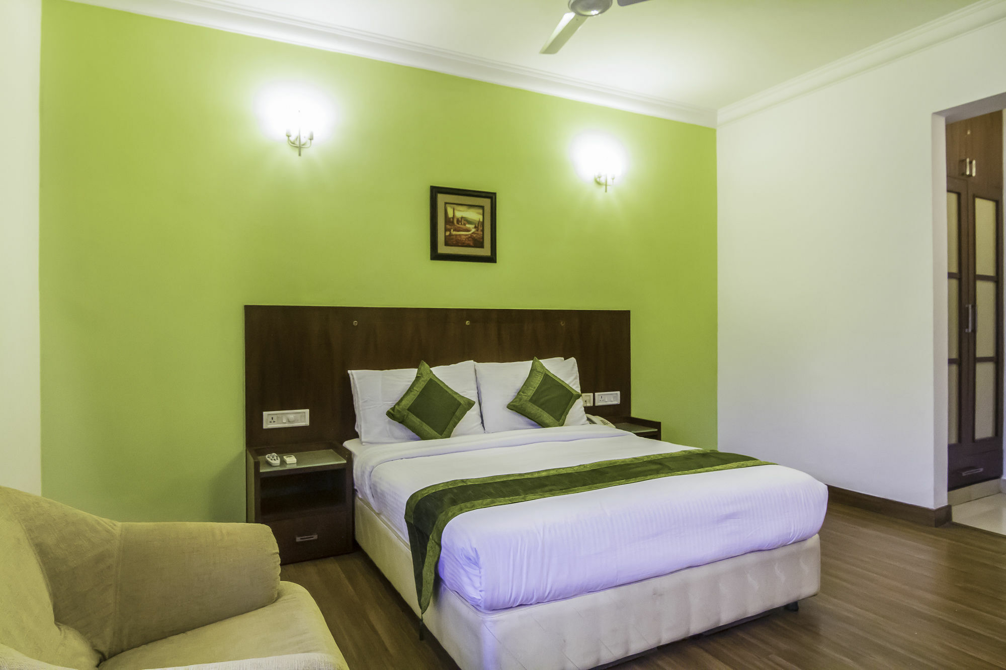 Treebo Angson Hotel Chennai Exterior photo